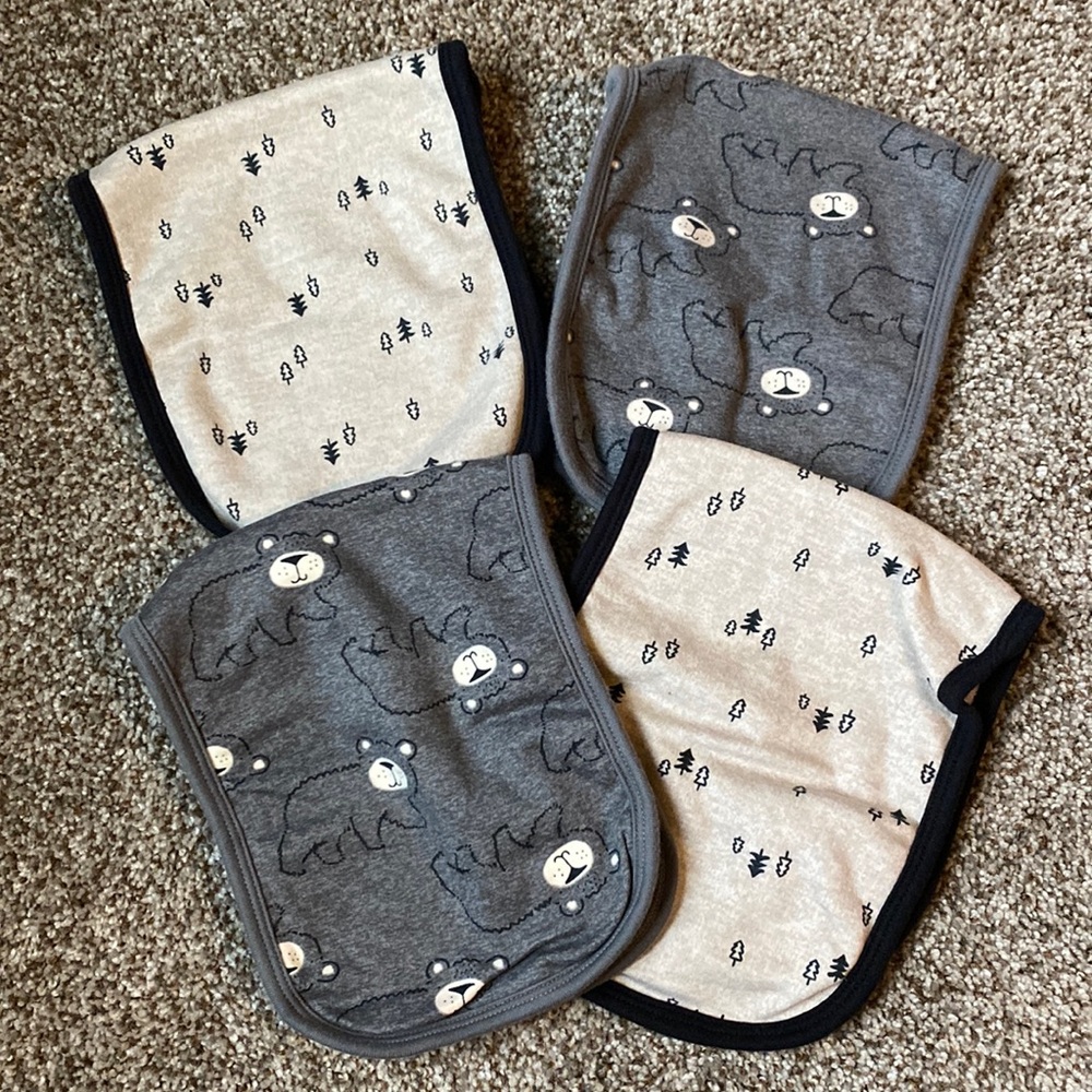 Burp cloth set NWOT